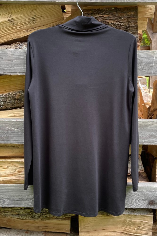 t-neck-black2