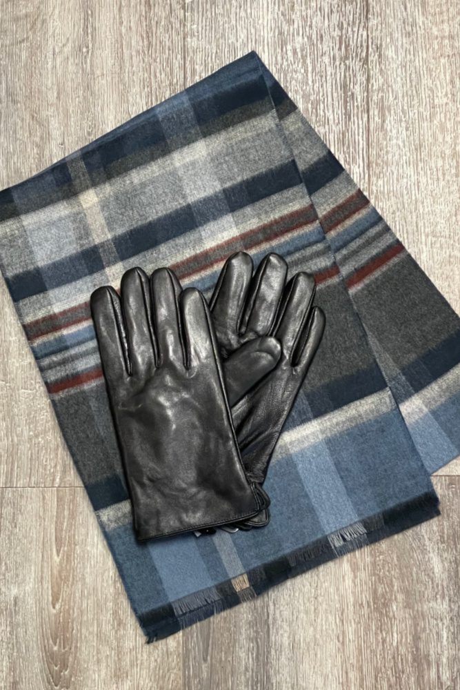 glove smooth scarf